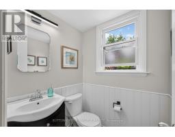 33 FARNHAM CRESCENT - 16