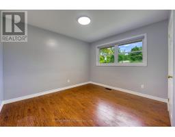 890 HOLLANDS AVENUE - 17