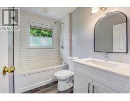 890 HOLLANDS AVENUE - 18
