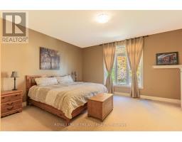 19 ERIN PLACE - 32