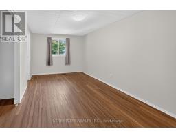 58 - 490 THIRD STREET - 26