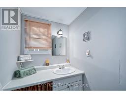 18 TUYLL STREET - 26