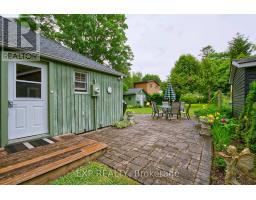 18 TUYLL STREET - 33