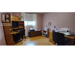 219 BRENTWOOD CRESCENT - 17