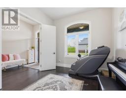 4 - 2215 CALLINGHAM DRIVE - 28