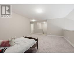 4 - 2215 CALLINGHAM DRIVE - 32