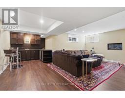 6 TRILLIUM COURT - 32
