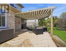 6 TRILLIUM COURT - 40