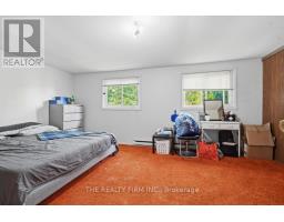 32 - 159 SANDRINGHAM CRESCENT - 16