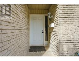 32 - 159 SANDRINGHAM CRESCENT - 2