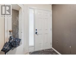 32 - 159 SANDRINGHAM CRESCENT - 3