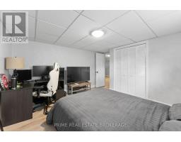 24 QUEEN STREET W - 30