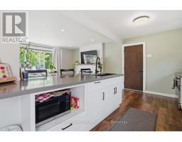 15 NORTH ALMOND PLACE - 18