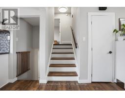 15 NORTH ALMOND PLACE - 21