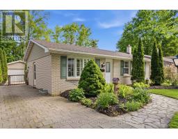 639 DUNBOYNE CRESCENT - 2