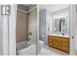 639 DUNBOYNE CRESCENT - 29