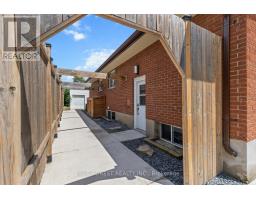 52 ALMOND ROAD - 42