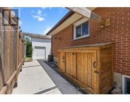 52 ALMOND ROAD - 43