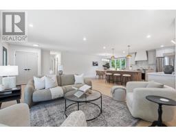 744 BARCLAY ROAD - 11