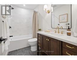 744 BARCLAY ROAD - 30
