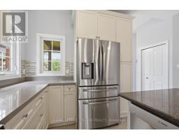 989 ROULSTON CRESCENT - 11