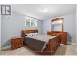 989 ROULSTON CRESCENT - 29