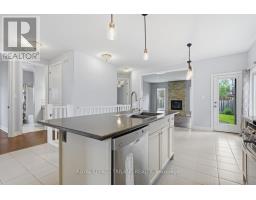 989 ROULSTON CRESCENT - 8