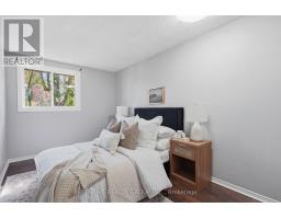 10 - 215 COMMISSIONERS ROAD W - 17