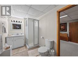 14 RAVEN AVENUE - 32