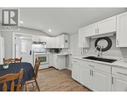 30 QUEEN STREET W - 10