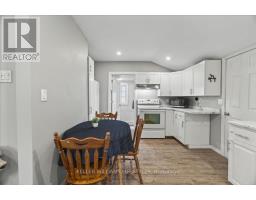 30 QUEEN STREET W - 11