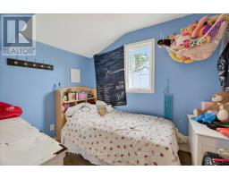 30 QUEEN STREET W - 12