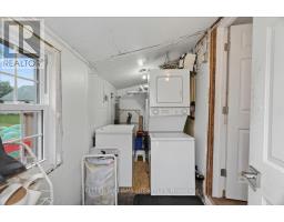30 QUEEN STREET W - 17