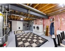 34 ERIN PLACE - 38
