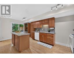 34 - 810 MAITLAND STREET - 12