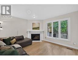 34 - 810 MAITLAND STREET - 16
