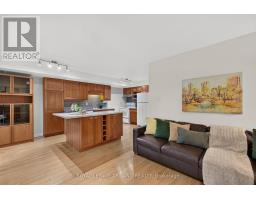 34 - 810 MAITLAND STREET - 18