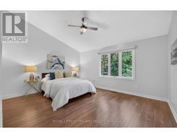 34 - 810 MAITLAND STREET - 19