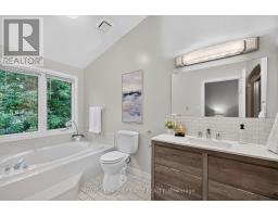 34 - 810 MAITLAND STREET - 22