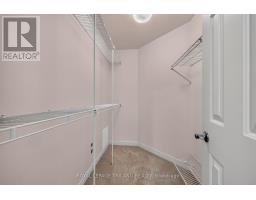 34 - 810 MAITLAND STREET - 29