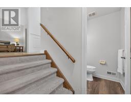 34 - 810 MAITLAND STREET - 30