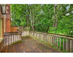 34 - 810 MAITLAND STREET - 35