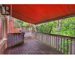 34 - 810 MAITLAND STREET - 36