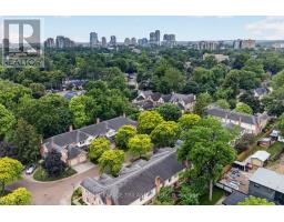 34 - 810 MAITLAND STREET - 43