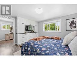 862 MONTROSE STREET - 25