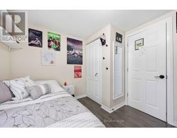 862 MONTROSE STREET - 30