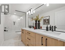 110 ST LAWRENCE BOULEVARD - 23