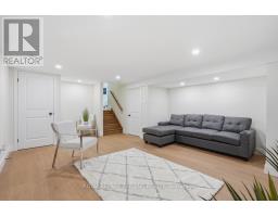 110 ST LAWRENCE BOULEVARD - 29