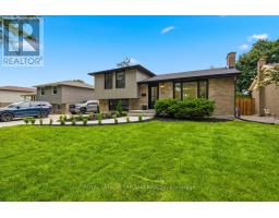 110 ST LAWRENCE BOULEVARD - 3