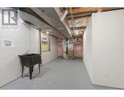 110 ST LAWRENCE BOULEVARD - 31